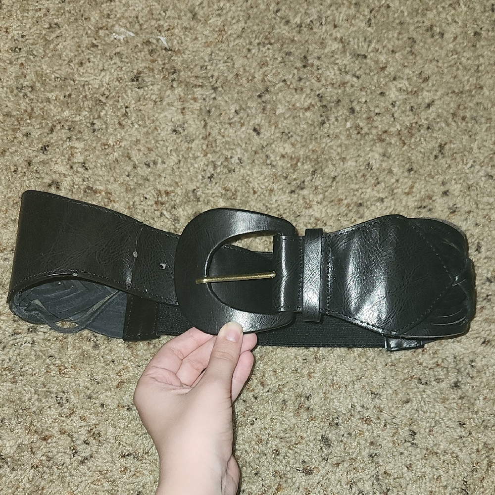 Wide Black Stretch Waist Belt with Oval Buckle